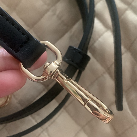 Michael Kors Black and Gold bag strap - Picture 5 of 10